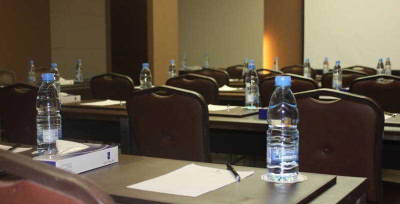 City Suite Hotel Beiroet Buitenkant foto