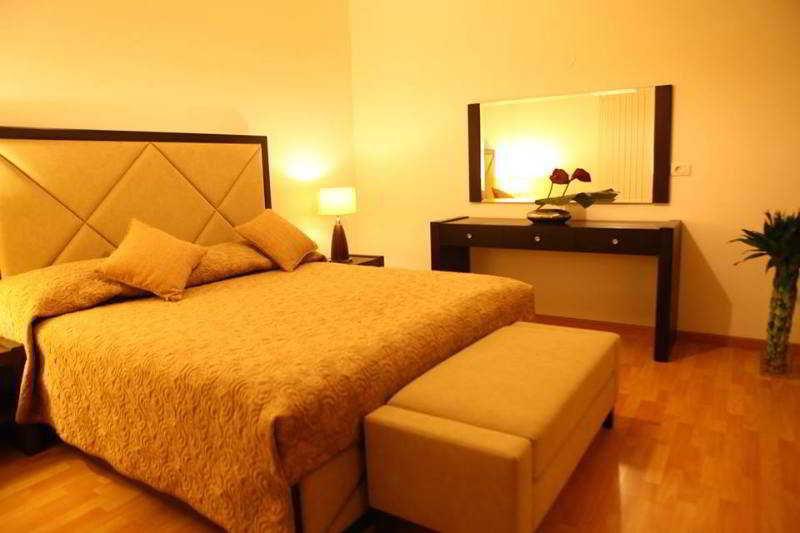 City Suite Hotel Beiroet Buitenkant foto