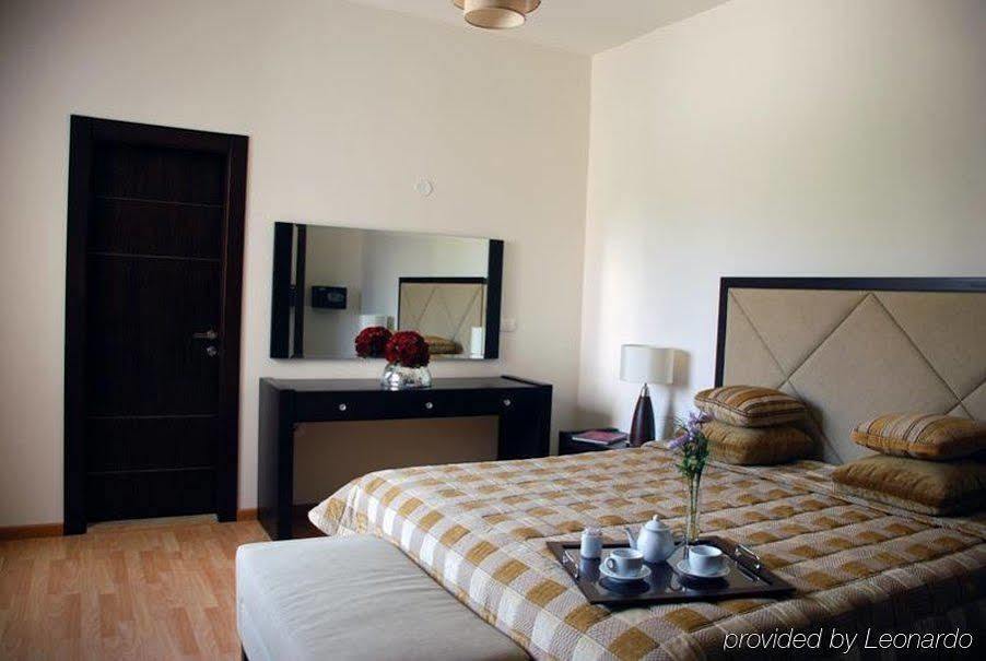 City Suite Hotel Beiroet Buitenkant foto