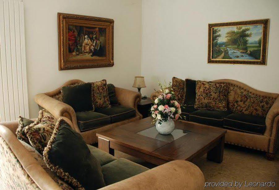 City Suite Hotel Beiroet Buitenkant foto