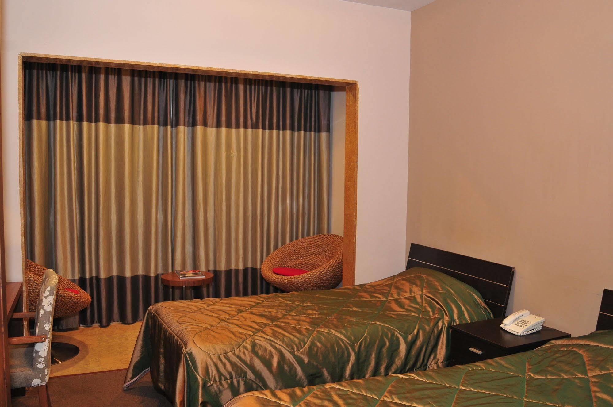 City Suite Hotel Beiroet Kamer foto